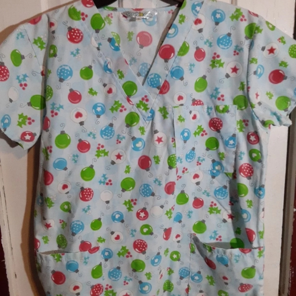 Scrub top - Picture 8 of 8